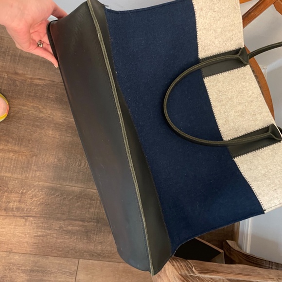 Graf Lantz Jaunt Shopper Tote - Picture 3 of 5